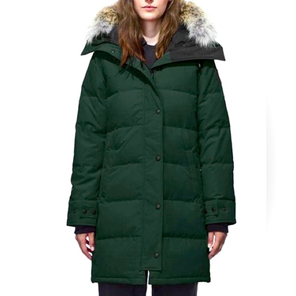 Authentic Canada Goose Shelburne Parka in Spruce excellent condition size medium